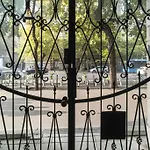 Апартаменты Luxury By Hi5 -andrassy