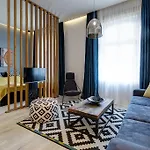 Luxury By Hi5 -andrassy Апартаменты Будапешт