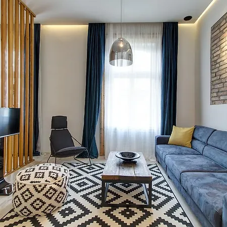 Luxury By Hi5 -andrassy *