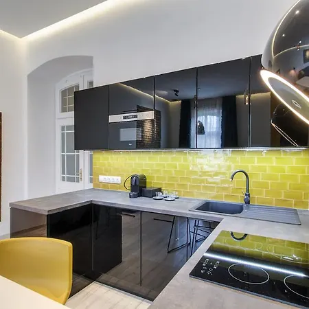 Luxury By Hi5 -andrassy Apartment