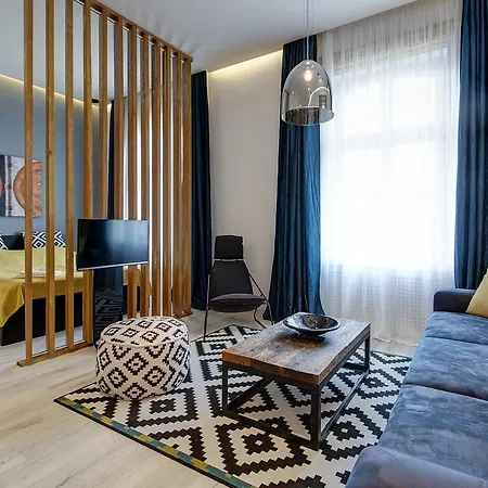 Luxury By Hi5 -andrassy アパート ブダペスト