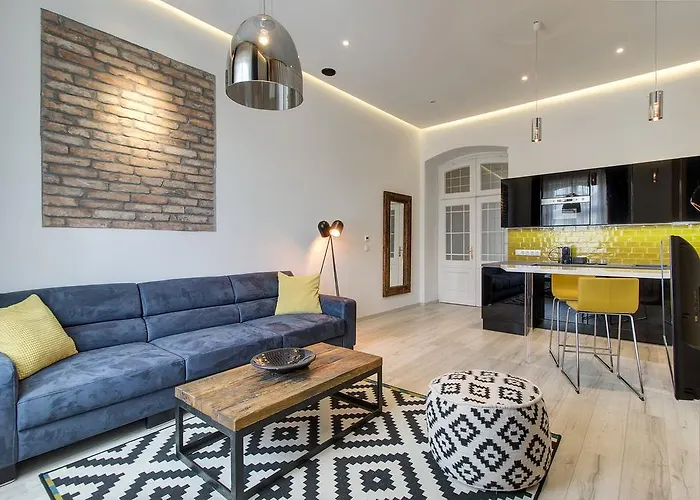 Luxury By Hi5 -andrassy *