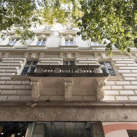 Luxury By Hi5 -andrassy