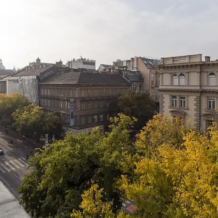 Luxury By Hi5 -andrassy بودابست